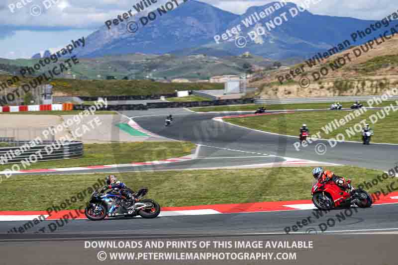 cadwell no limits trackday;cadwell park;cadwell park photographs;cadwell trackday photographs;enduro digital images;event digital images;eventdigitalimages;navarra;no limits trackdays;peter wileman photography;racing digital images;trackday digital images;trackday photos